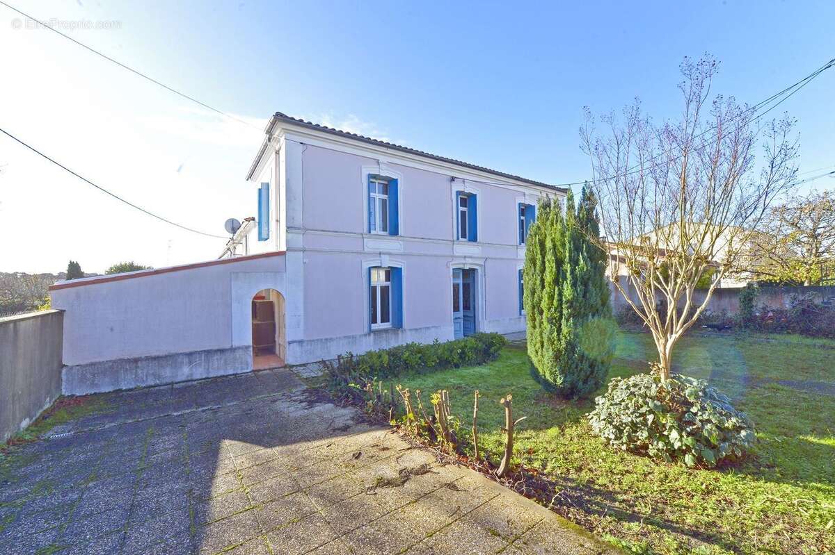 Maison à SAINT-GEORGES-DE-DIDONNE