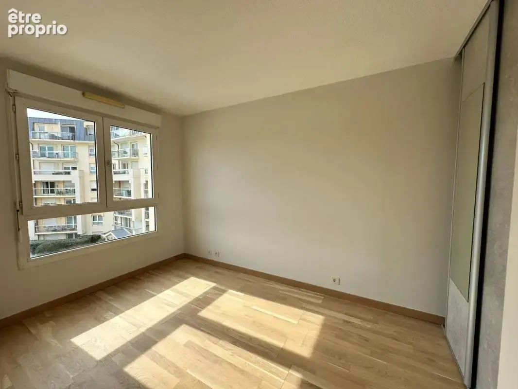 Mérignac Peychotte – T2 de standing avec balcon, piscine et parking - photo 6