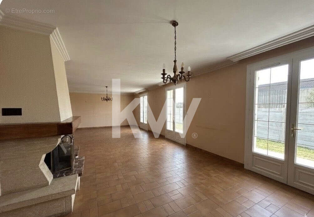 Maison 150 m² à Saint-Hilaire-Saint-Mesmin  - photo 6