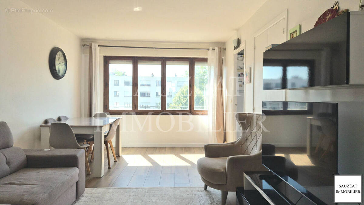 Appartement à BAGNEUX