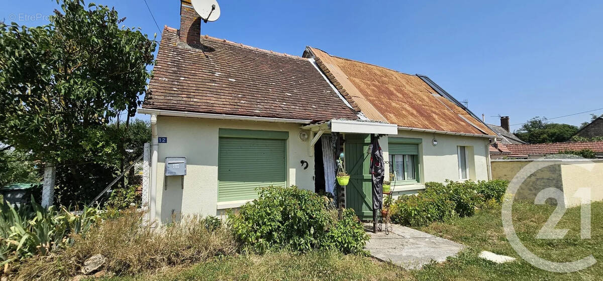 Maison à MONTHARVILLE