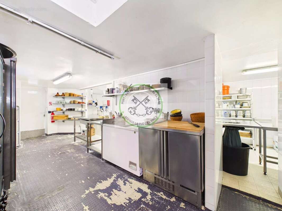 Commerce à SAINT-RAPHAEL