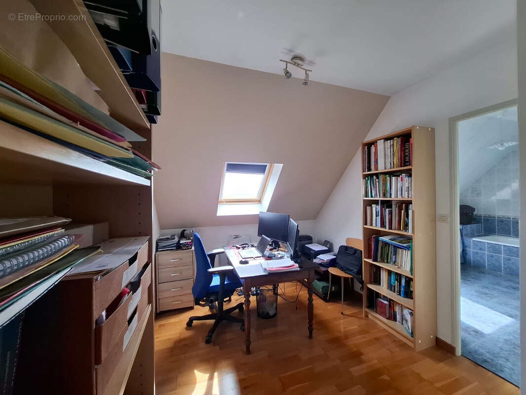 Maison à COULOMMIERS