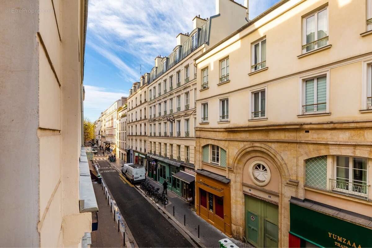 Appartement à PARIS-11E