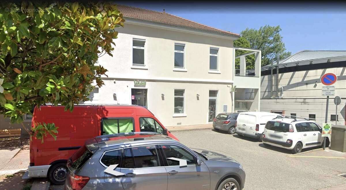 Commerce à SASSENAGE