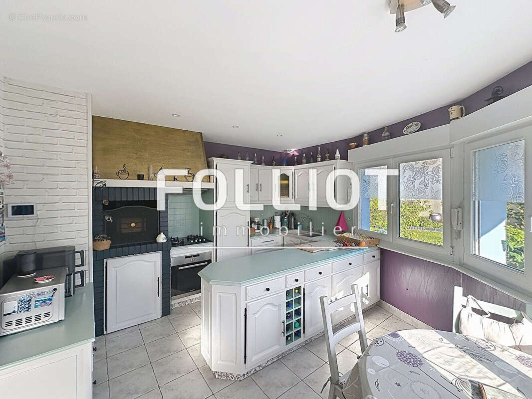 Maison 5 pièces à vendre à Saint-Pair-sur-Mer - Confort et tranquillité - photo 2