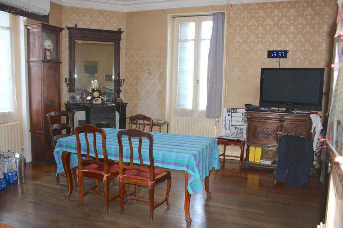Maison à CAHORS
