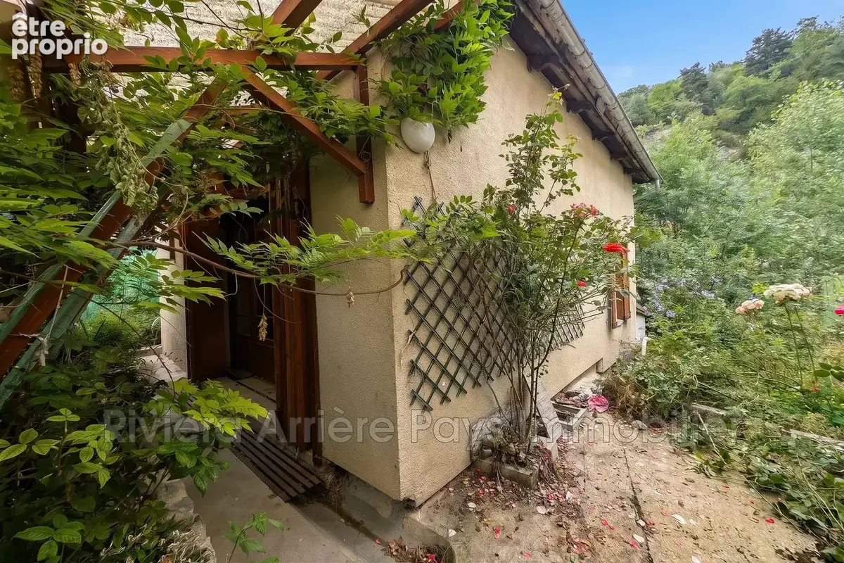 Maison 4 pièces 65 m² à vendre à Entraunes (06470) - photo 3