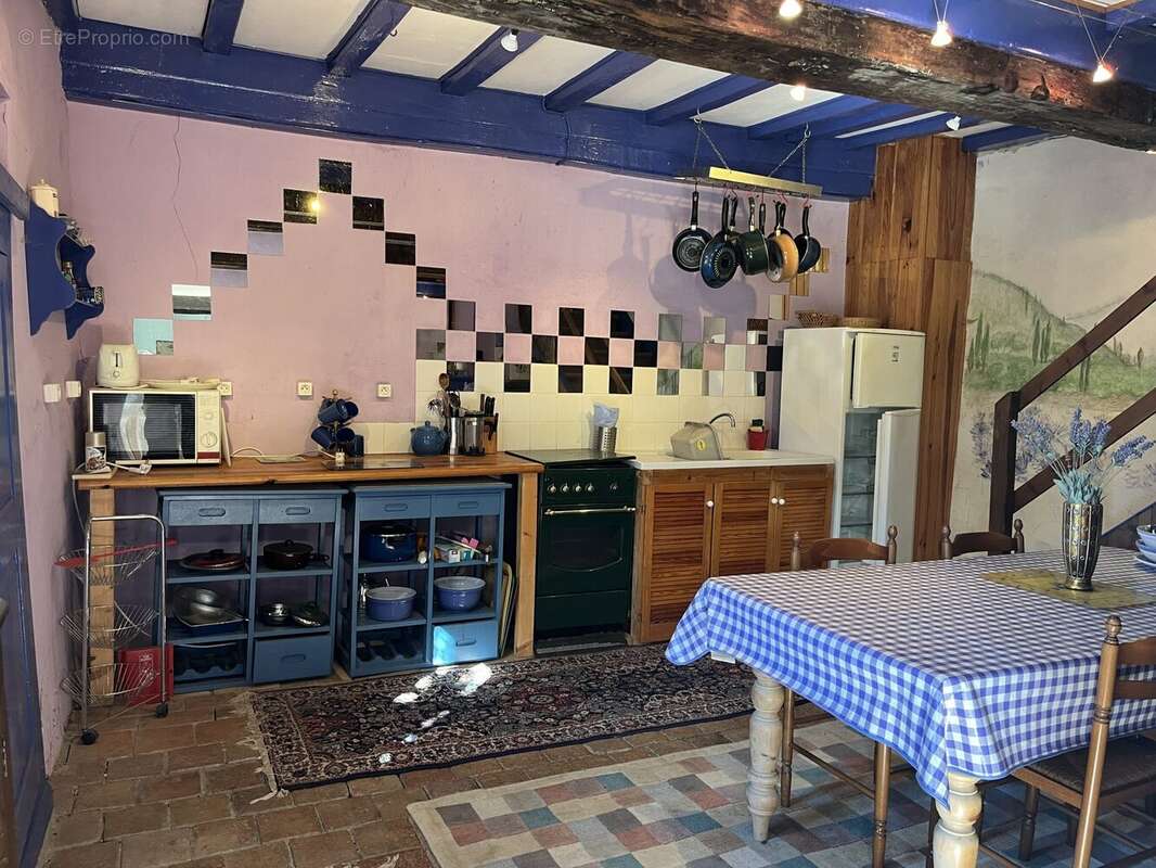 Maison à LA CHAPELLE-SOUS-BRANCION