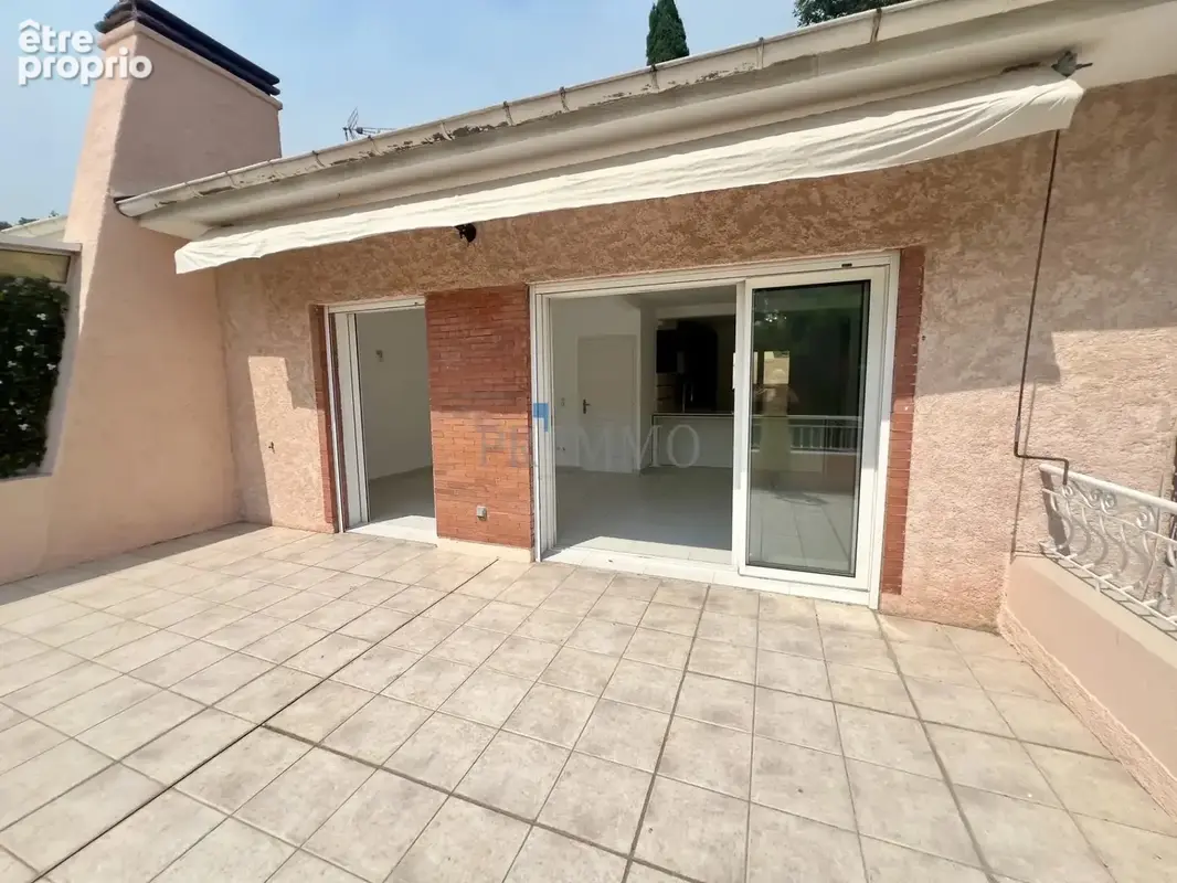 Maison Centre Ville Fréjus, 2 chambres, avec grand garage - photo 9
