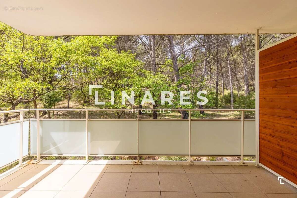 Appartement à ROUSSET