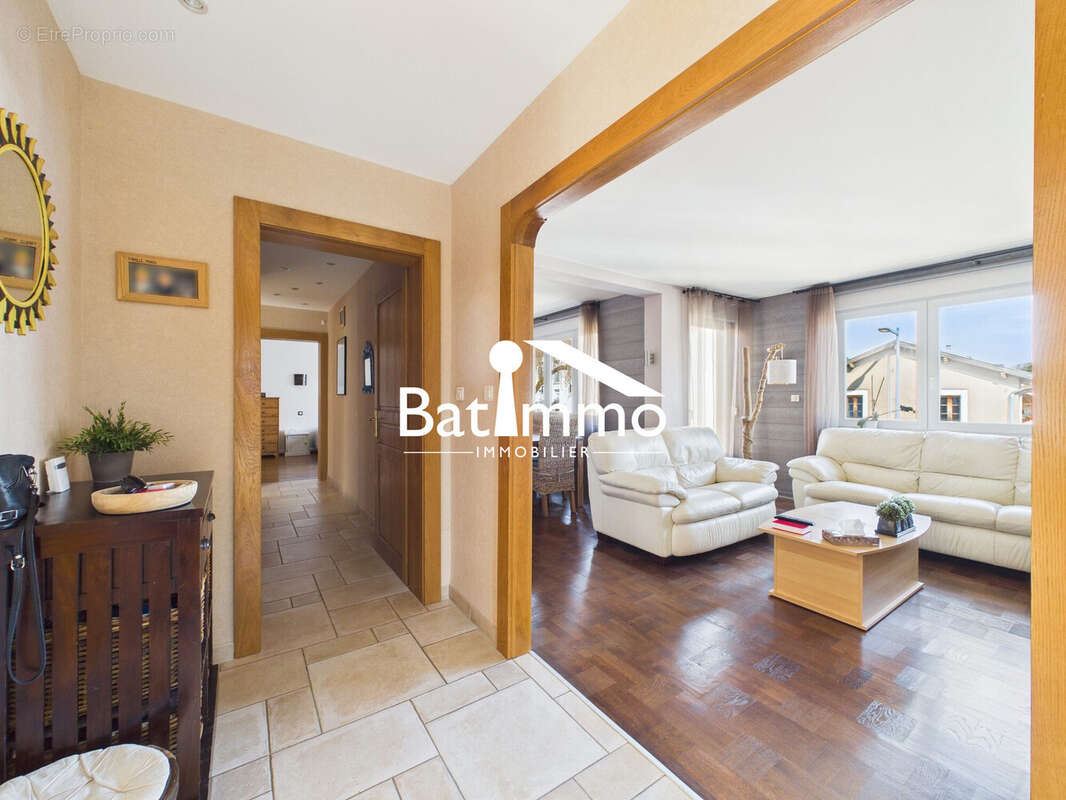 Maison à ARS-SUR-MOSELLE