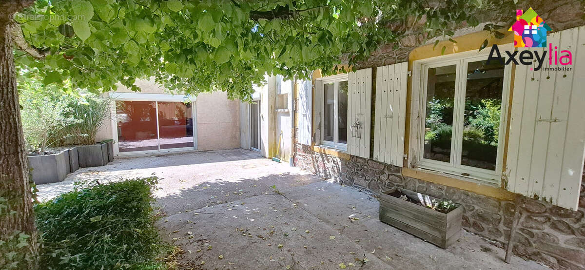 Maison à COUBLANC