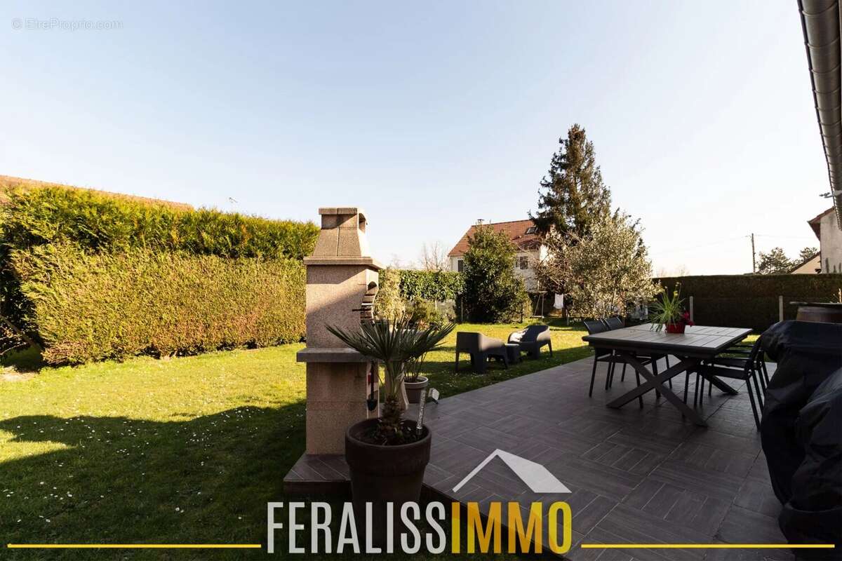 Maison à COURDIMANCHE