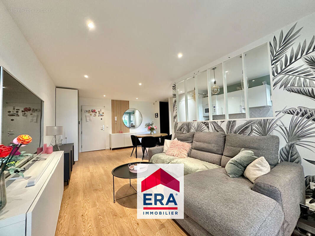 Appartement à SARTROUVILLE