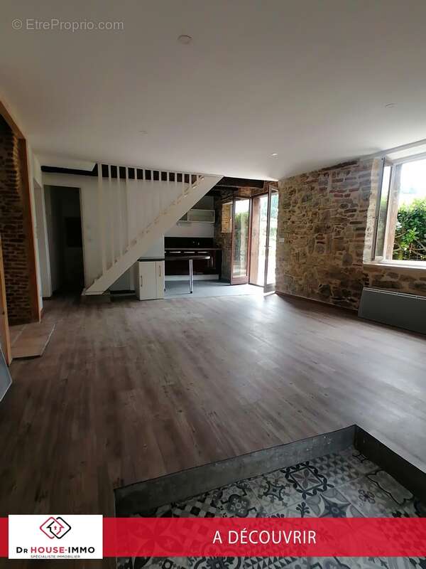 Maison à SAINT-CERE