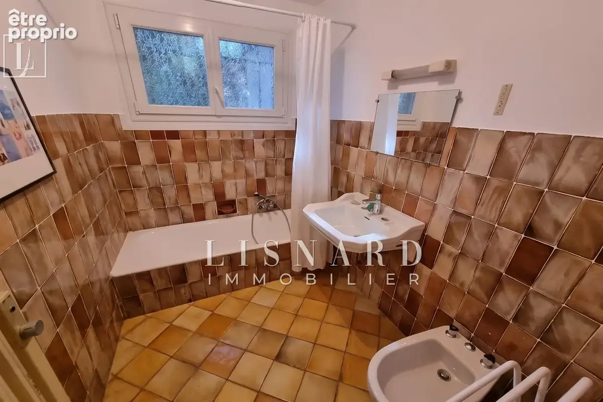 Maison 5 pièces 122 m² à vendre à Vallauris (06220) - photo 8