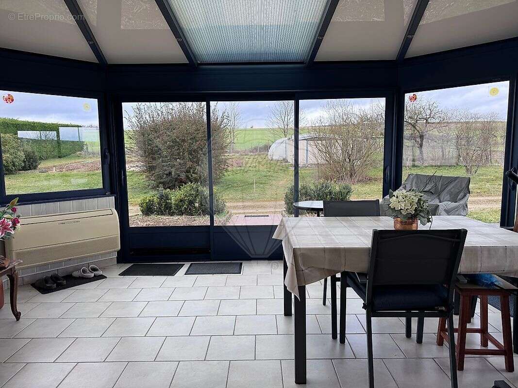 Maison à COSNE-COURS-SUR-LOIRE