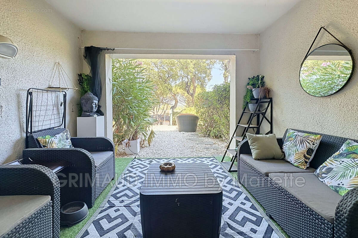 Appartement à GRIMAUD