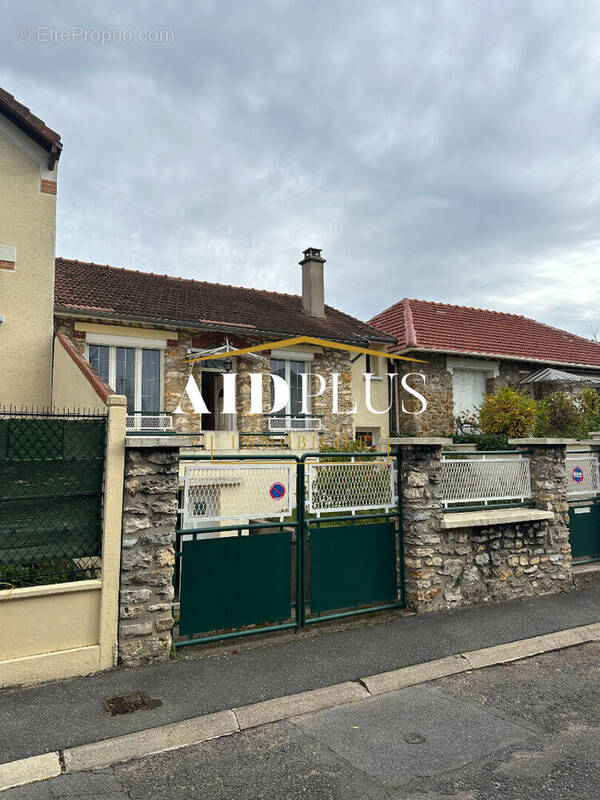 Maison à SAINT-PRIX