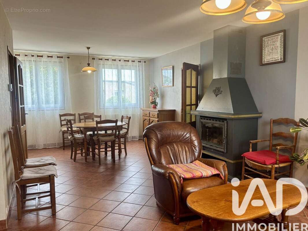 Photo 4 - Maison à TREVIERES