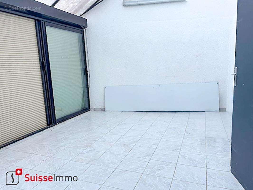 Commerce à MANDEURE