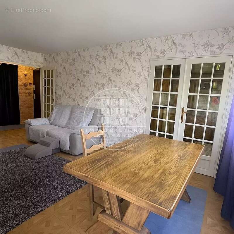Appartement à NANTERRE