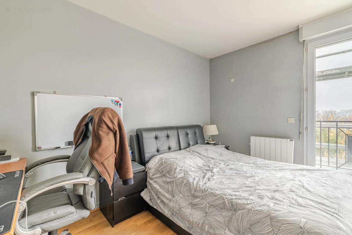 Appartement à ISSY-LES-MOULINEAUX