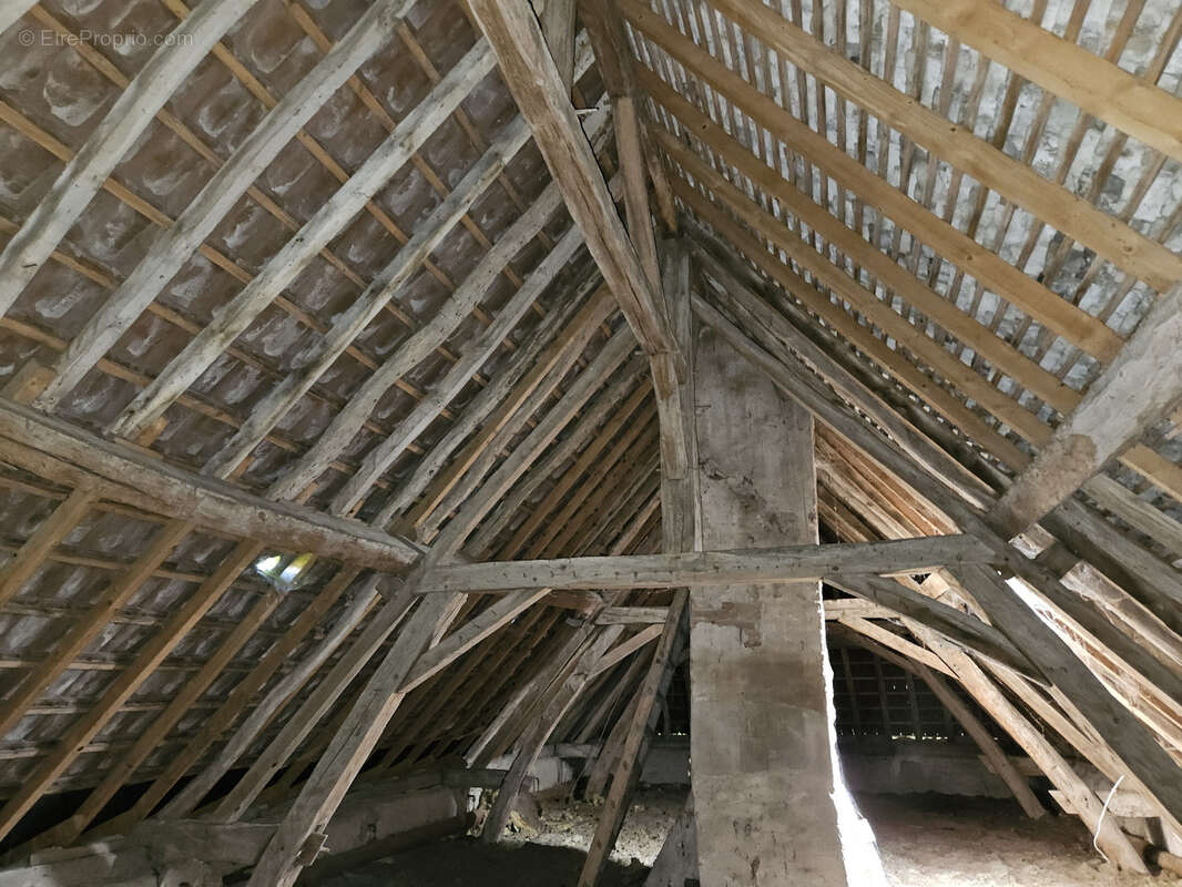 Maison à BRAGNY-SUR-SAONE