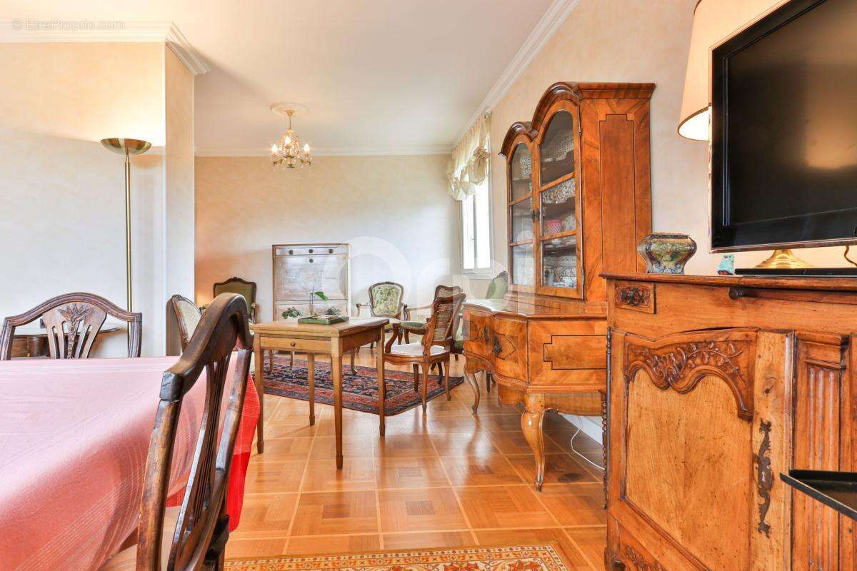 Appartement à TASSIN-LA-DEMI-LUNE