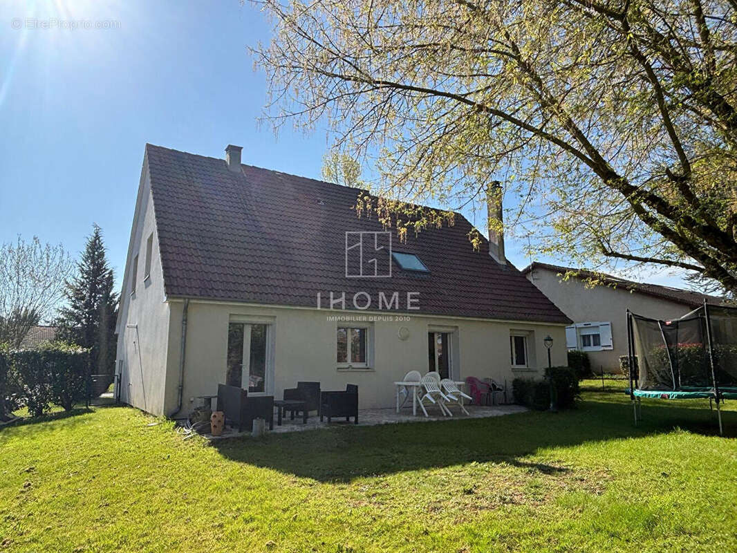 Maison à SAINT-SATURNIN