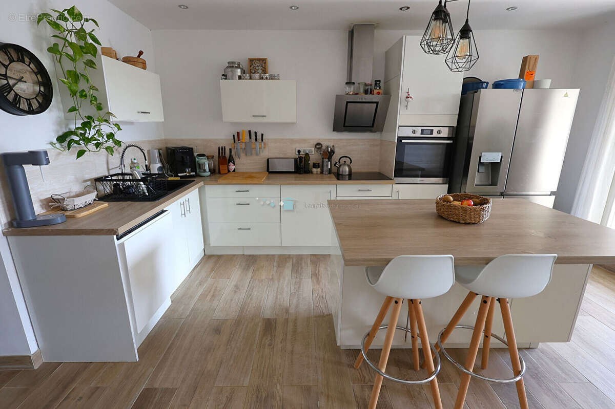Appartement à PEYMEINADE