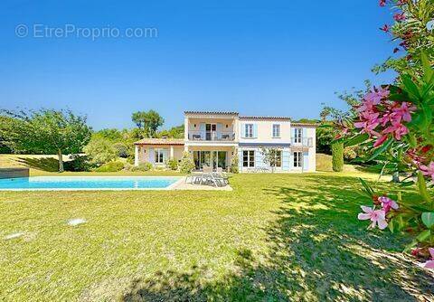 Maison à GRIMAUD