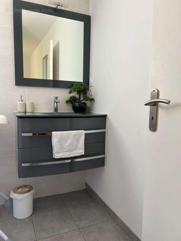 Maison à LES MARTRES-DE-VEYRE