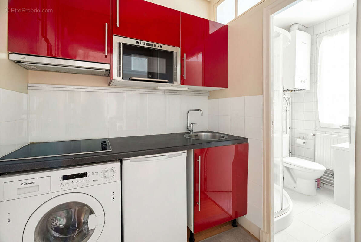 Appartement à PARIS-17E