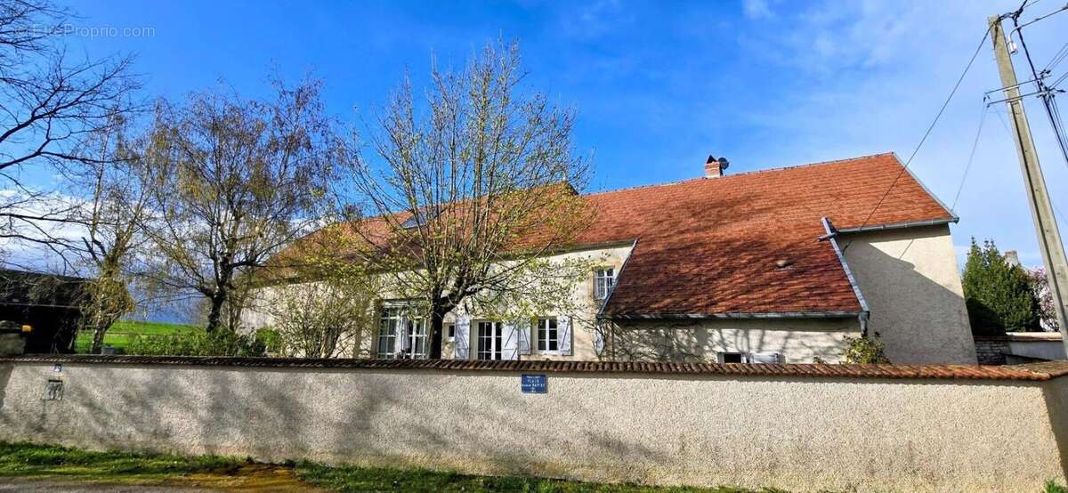 Maison Cheuge 7 pièce(s) 260.32 m2 - photo 14