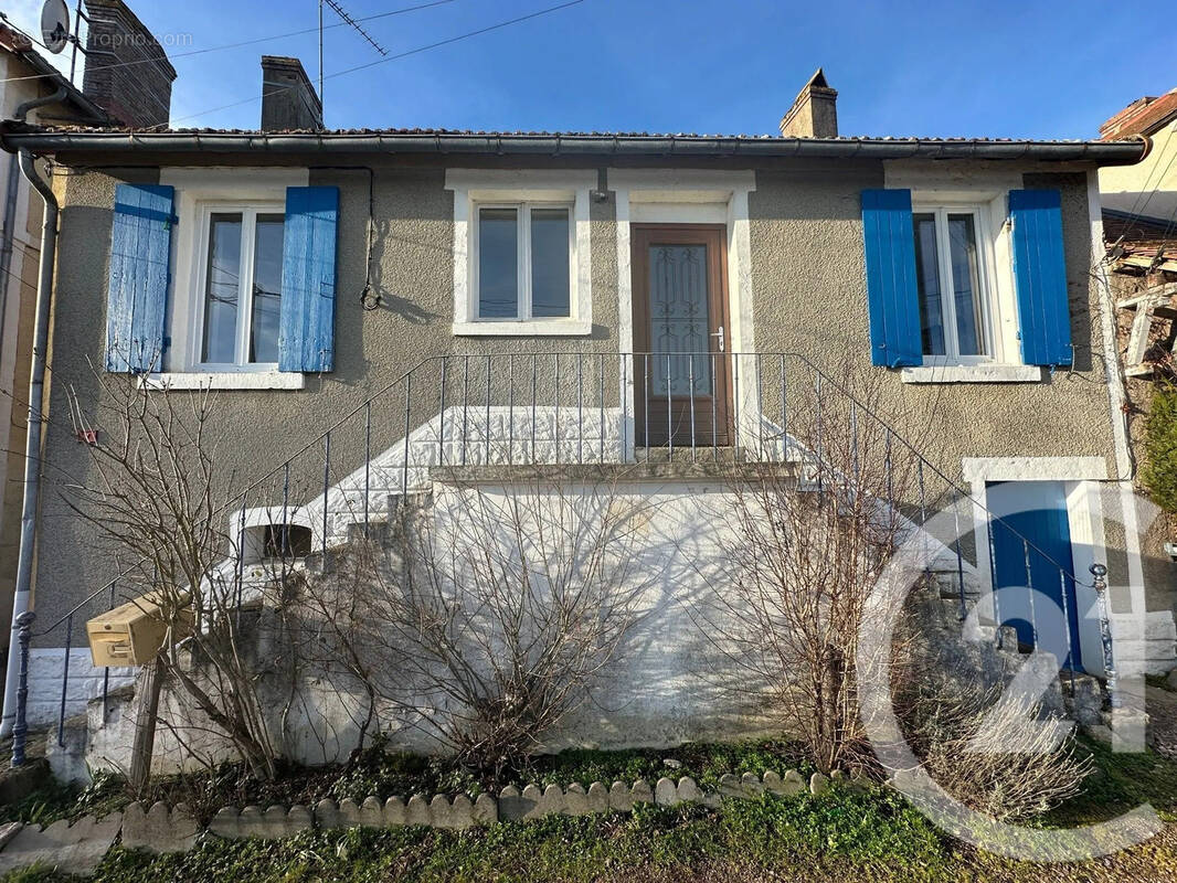 Maison à SARDY-LES-EPIRY