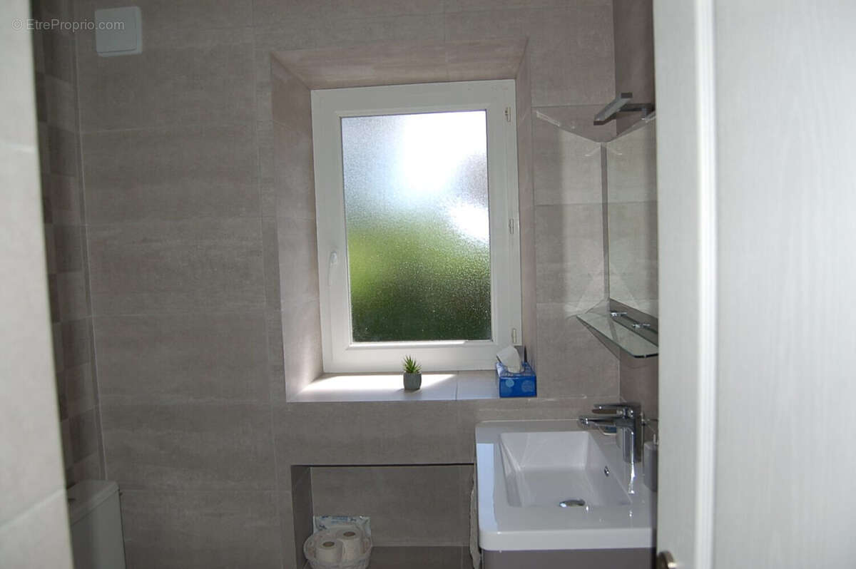 Maison 50 m² à Le Tronchet  - photo 5