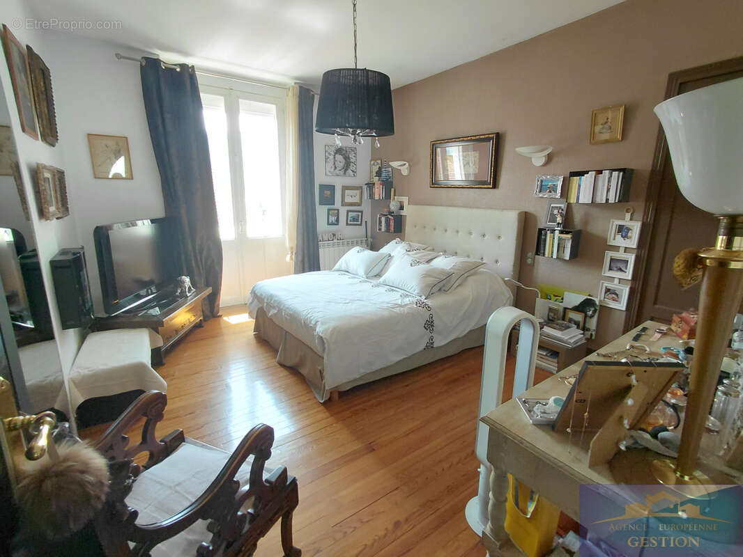 Maison de ville à deux pas des sanctuaires - photo 8