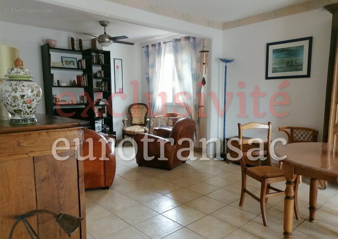 Maison à SAINT-THIBERY