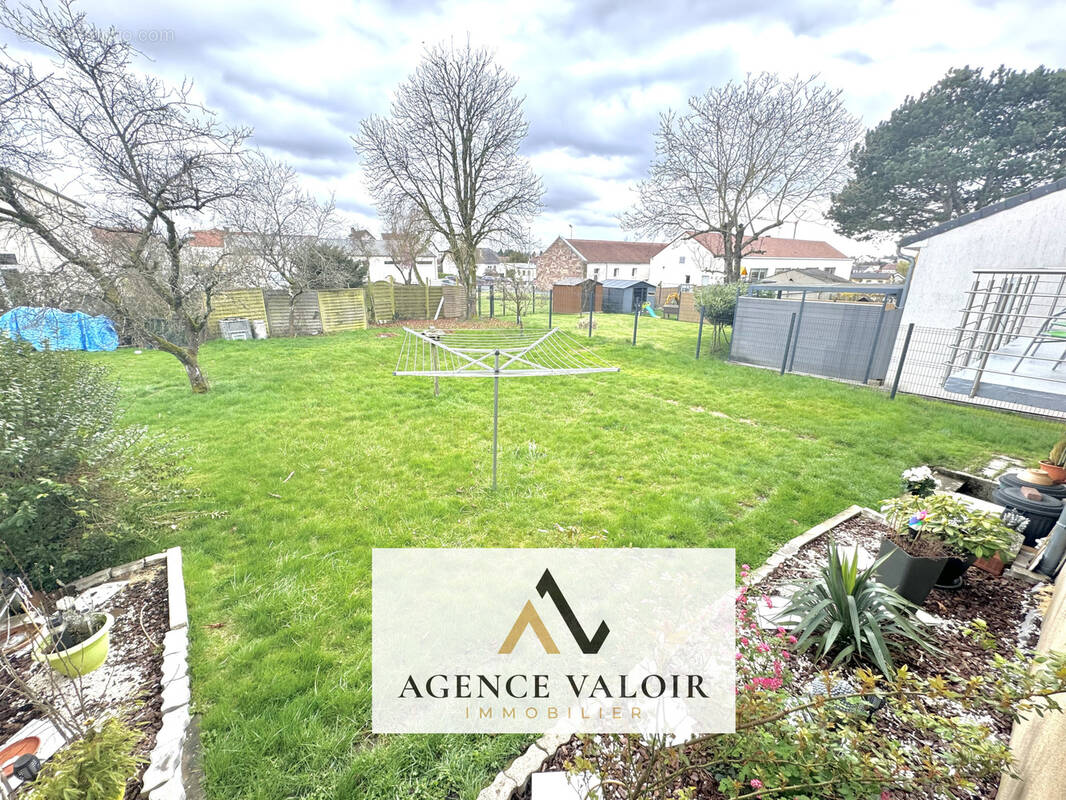 Maison à SEINGBOUSE