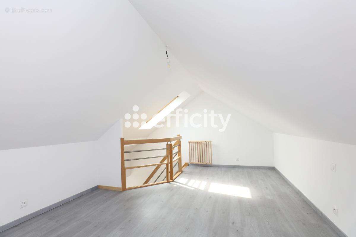 Maison 95 m² à Hallennes-Lez-Haubourdin  - photo 14