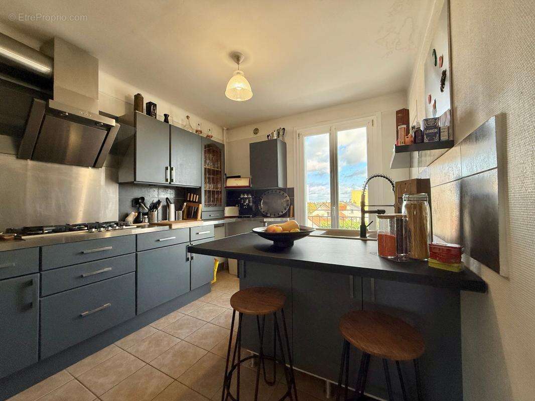 Appartement à CHENOVE