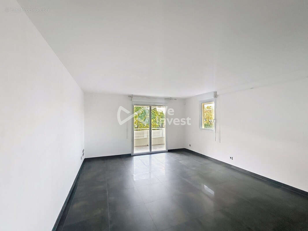 Appartement à LATTES