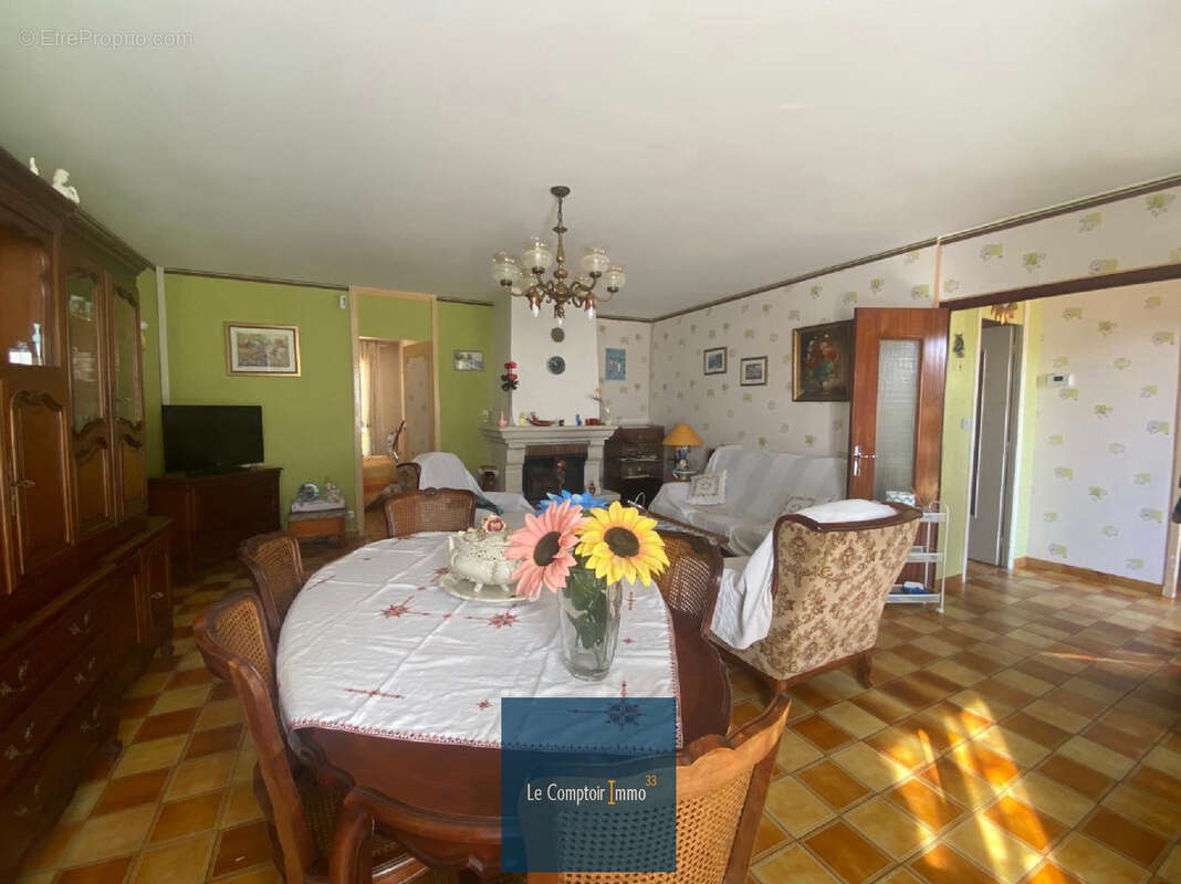 Maison à CARBON-BLANC