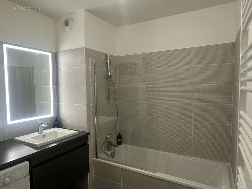 Appartement à CASTELNAU-LE-LEZ