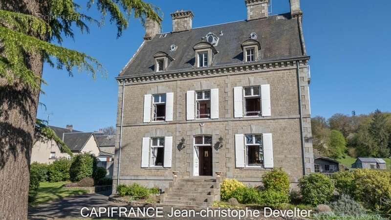 Maison à MORTAIN