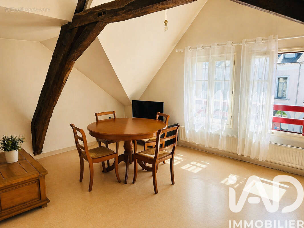 Photo 2 - Appartement à LA GUERCHE-DE-BRETAGNE
