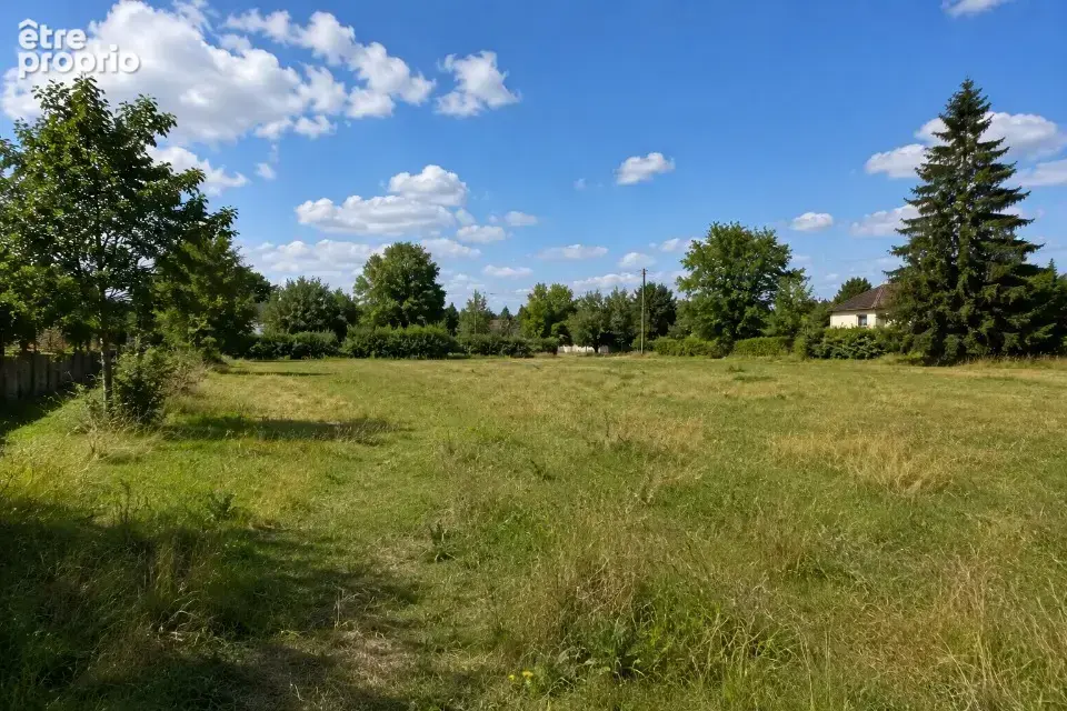 Terrain à REUILLY