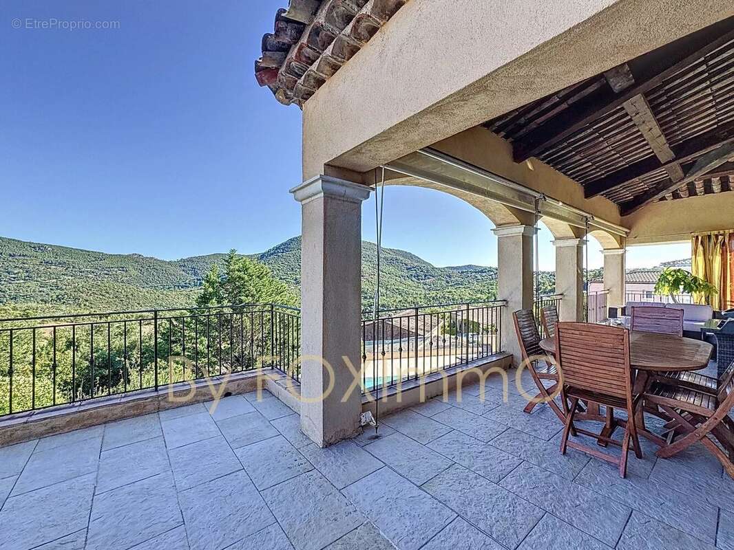 Maison à LES ADRETS-DE-L'ESTEREL